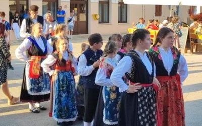 Folklorna skupina “Mendula” nastupila na “Maloj smotri folklora Istarske županije”