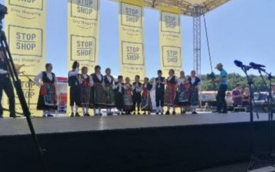 Folklorna skupiuna “Mendula” na otvorenju STOP SHOPA Dubrova